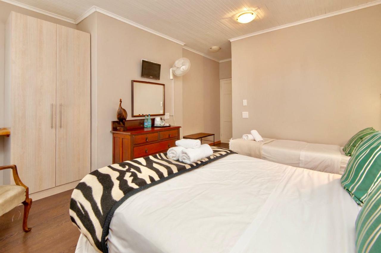 Baleens Hotel ヘルマナス エクステリア 写真